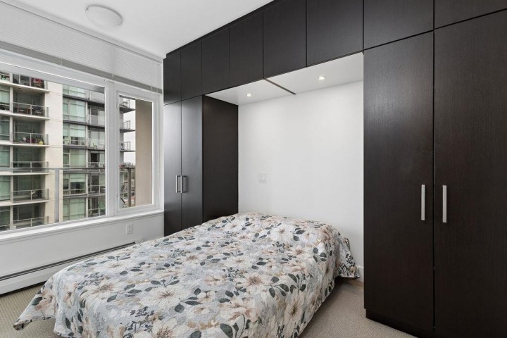 Photo 10 at 1208 - 1320 Chesterfield Avenue, Central Lonsdale, North Vancouver