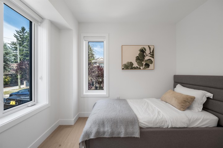 Photo 6 at 1008 W 52nd Avenue, South Granville, Vancouver West