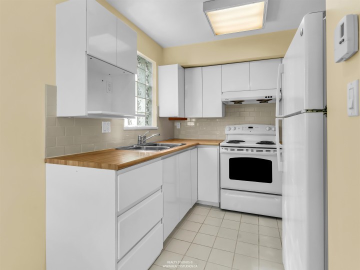 Photo 21 at 204 - 876 W 16th Avenue, Cambie, Vancouver West