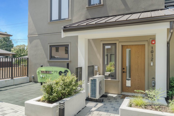 Photo 1 at 1012 W 52nd Avenue, South Granville, Vancouver West