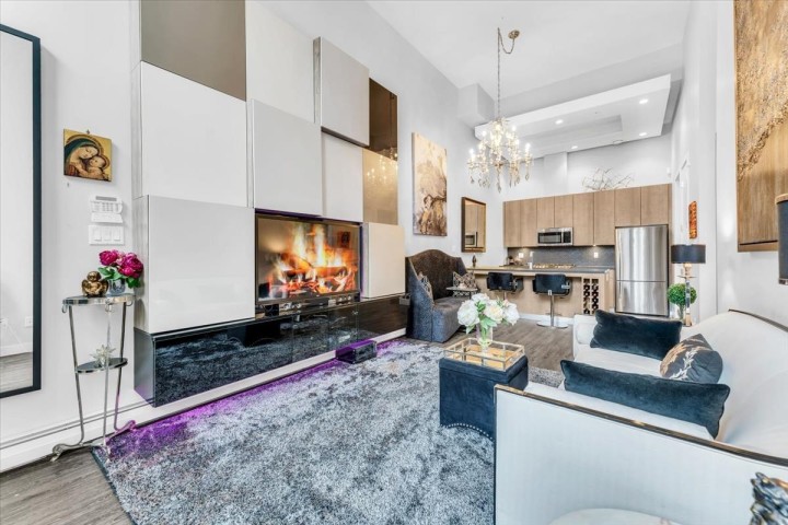 Photo 3 at 1762 Ontario Street, Mount Pleasant VE, Vancouver East