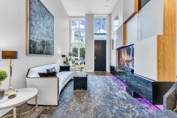 Photo 4 at 1762 Ontario Street, Mount Pleasant VE, Vancouver East