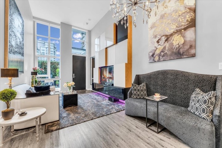 Photo 8 at 1762 Ontario Street, Mount Pleasant VE, Vancouver East