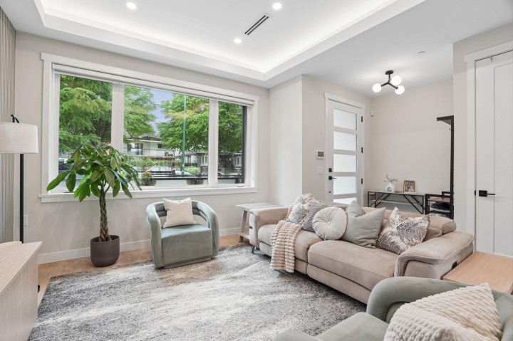 Photo 1 at 1889 E 34th Avenue, Victoria VE, Vancouver East