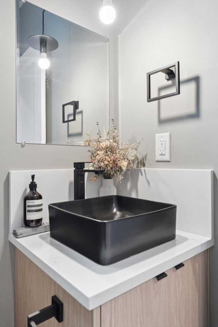 Photo 18 at 1889 E 34th Avenue, Victoria VE, Vancouver East