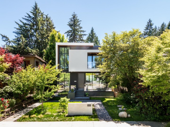 Photo 1 at 4090 W 31st Avenue, Dunbar, Vancouver West