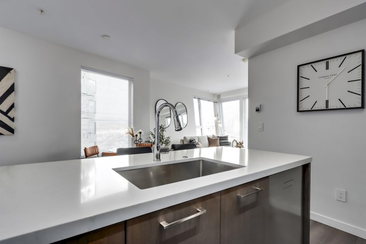 Photo 4 at 313 - 417 Great Northern Way, Strathcona, Vancouver East