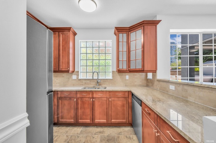 Photo 10 at 110 - 125 W 18th Street, Central Lonsdale, North Vancouver