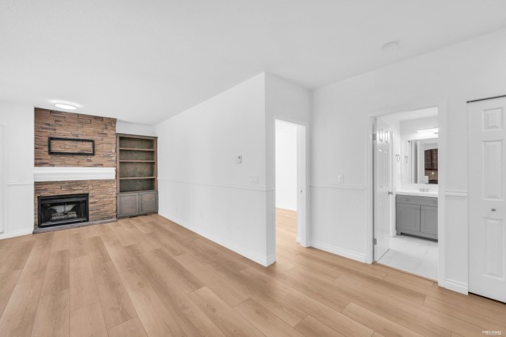 Photo 8 at 110 - 125 W 18th Street, Central Lonsdale, North Vancouver