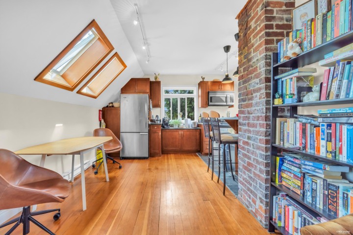 Photo 16 at 2636 Prince Albert Street, Mount Pleasant VE, Vancouver East