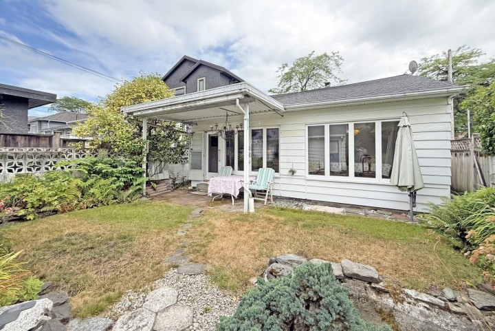 Photo 25 at 125 E 48th Avenue, Main, Vancouver East
