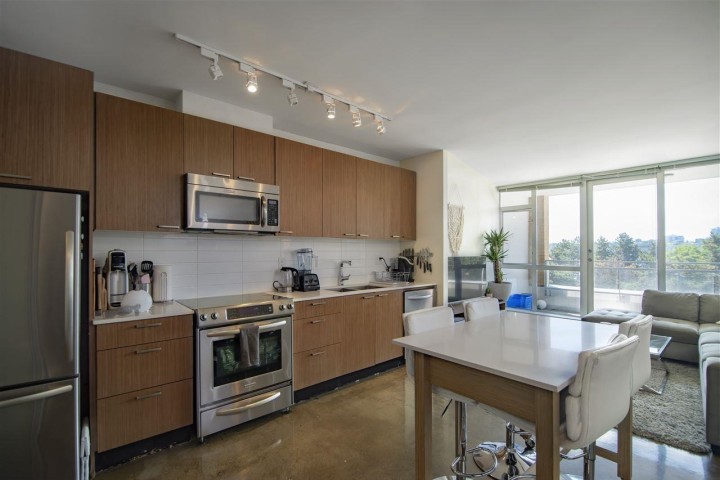 Photo 5 at 720 - 221 Union Street, Strathcona, Vancouver East