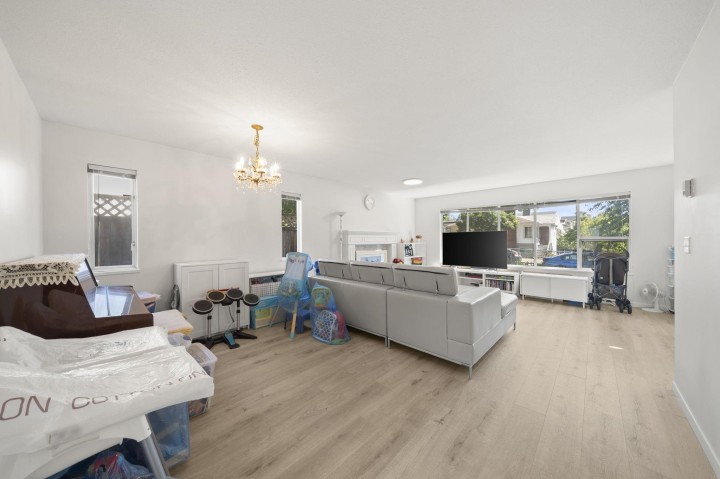 Photo 7 at 1855 E 53rd Avenue, Killarney VE, Vancouver East