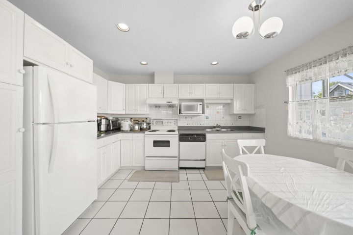 Photo 9 at 1855 E 53rd Avenue, Killarney VE, Vancouver East