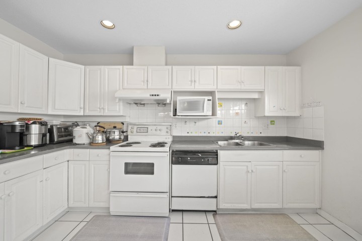 Photo 10 at 1855 E 53rd Avenue, Killarney VE, Vancouver East