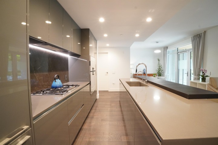 Photo 7 at 102 - 375 W 59th Avenue, South Cambie, Vancouver West