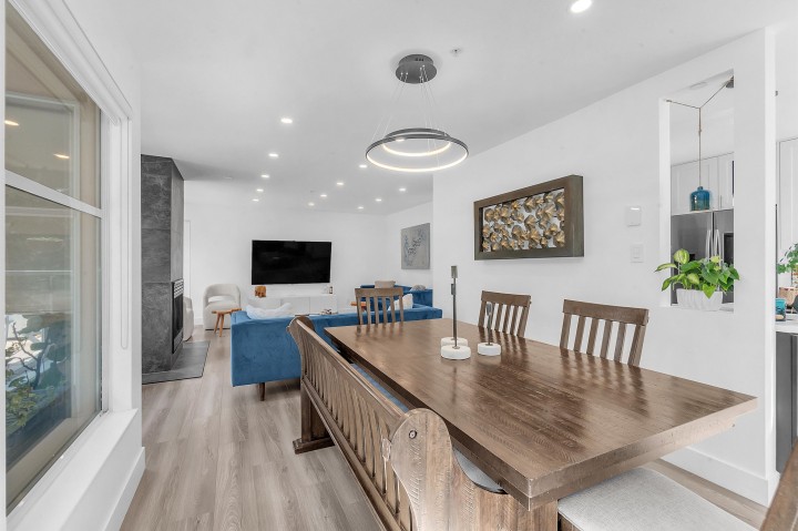 Photo 9 at 8 - 2425 Edgemont Boulevard, Mosquito Creek, North Vancouver