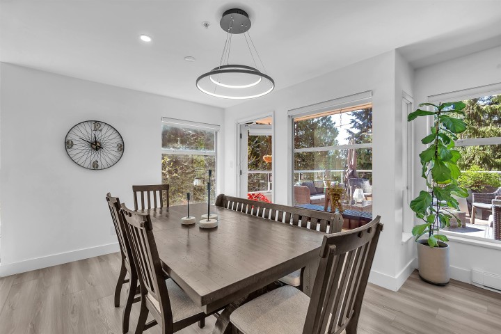 Photo 18 at 8 - 2425 Edgemont Boulevard, Mosquito Creek, North Vancouver