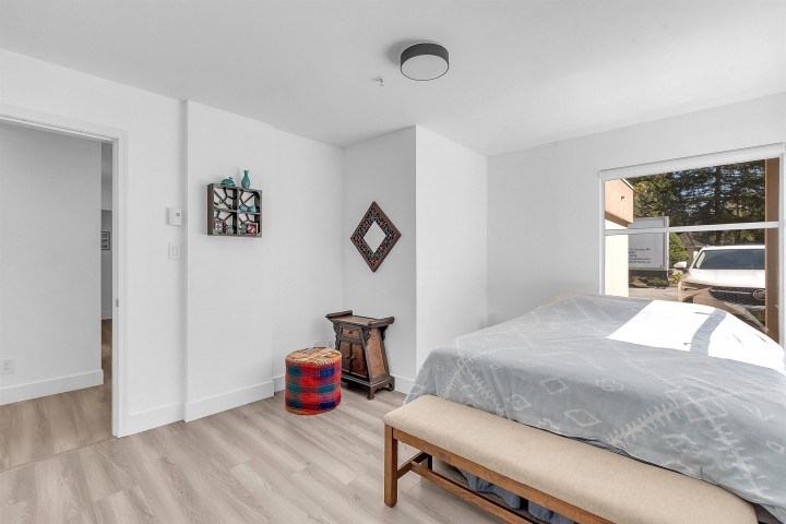 Photo 31 at 8 - 2425 Edgemont Boulevard, Mosquito Creek, North Vancouver