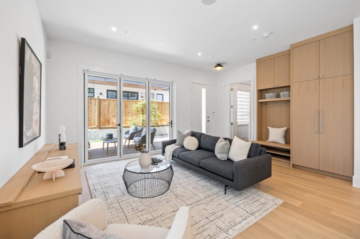 Photo 7 at A - 4258 Sophia Street, Vancouver East