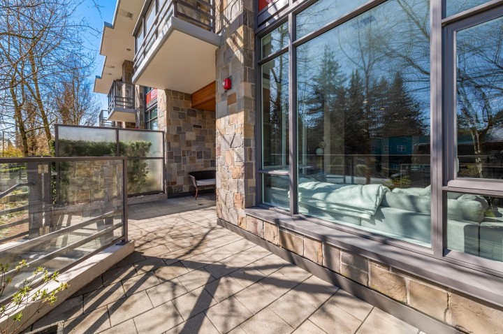 Photo 1 at 2765 Mountain Highway, Lynn Valley, North Vancouver