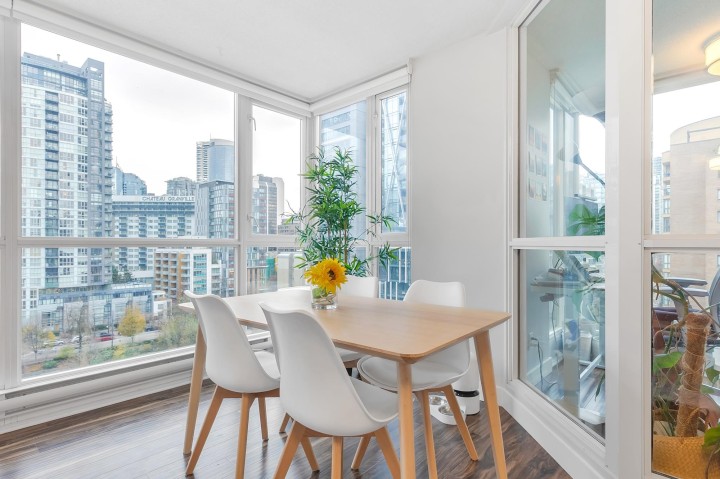 Photo 4 at 1003 - 1188 Richards Street, Yaletown, Vancouver West