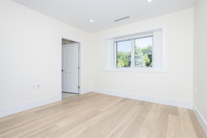 Photo 17 at 1470 W 57th Avenue, South Granville, Vancouver West