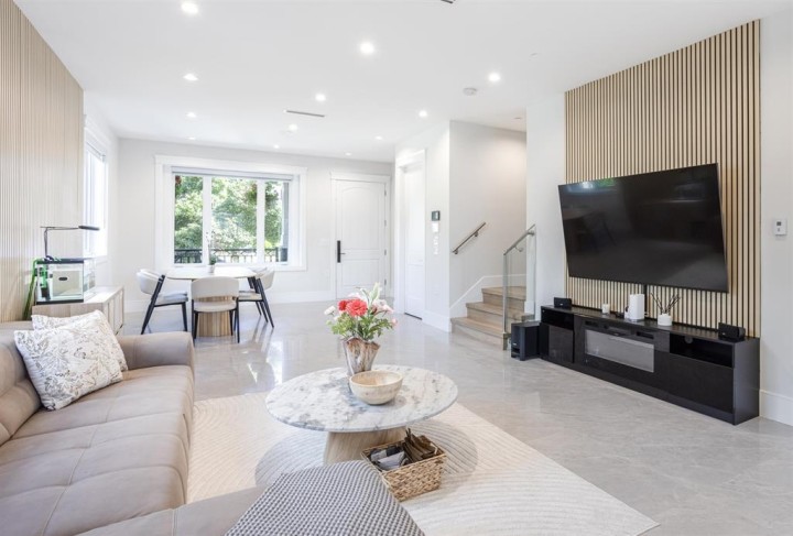 Photo 4 at 1470 W 57th Avenue, South Granville, Vancouver West