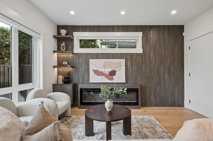 Photo 3 at 2 - 4549 W 11th Avenue, Point Grey, Vancouver West
