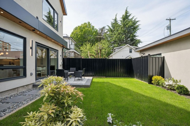 Photo 29 at 2 - 4549 W 11th Avenue, Point Grey, Vancouver West