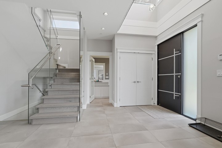 Photo 7 at 3287 Matapan Crescent, Renfrew Heights, Vancouver East