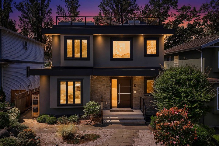 Photo 1 at 3287 Matapan Crescent, Renfrew Heights, Vancouver East
