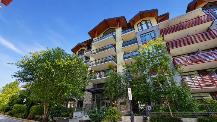 Photo 1 at 304 - 2738 Library Lane, Lynn Valley, North Vancouver