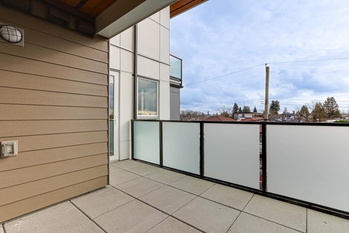 Photo 8 at 403 - 4933 Clarendon Street, Collingwood VE, Vancouver East