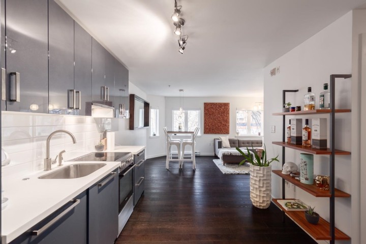 Photo 10 at 203 - 370 Carrall Street, Downtown VE, Vancouver East