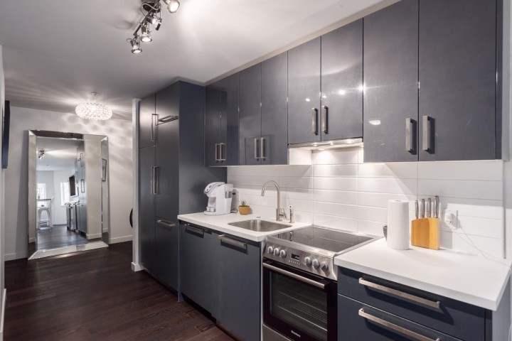 Photo 8 at 203 - 370 Carrall Street, Downtown VE, Vancouver East