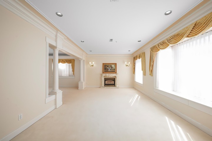 Photo 3 at 2039 W 62 Avenue, S.W. Marine, Vancouver West