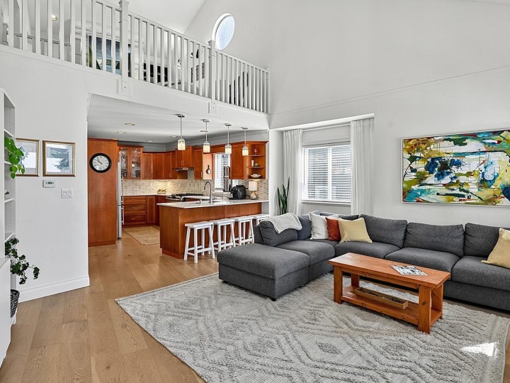 Photo 6 at 1074 Kilmer Road, Lynn Valley, North Vancouver