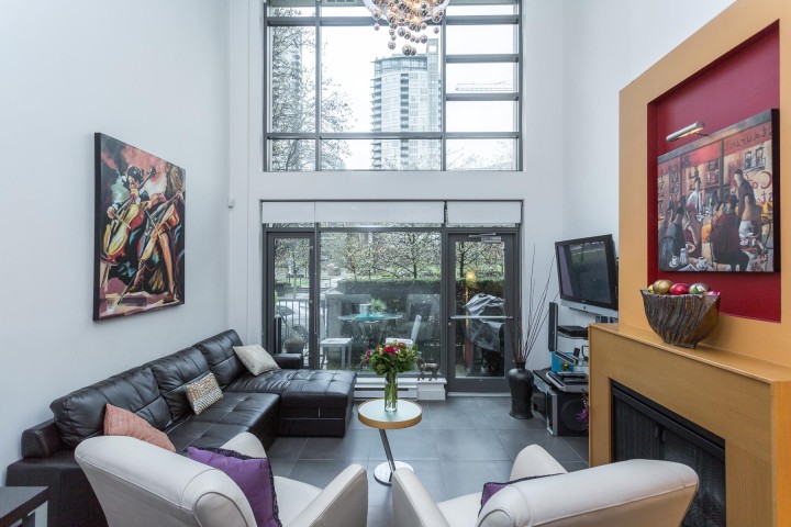 Photo 2 at 104 - 1168 Richards Street, Yaletown, Vancouver West