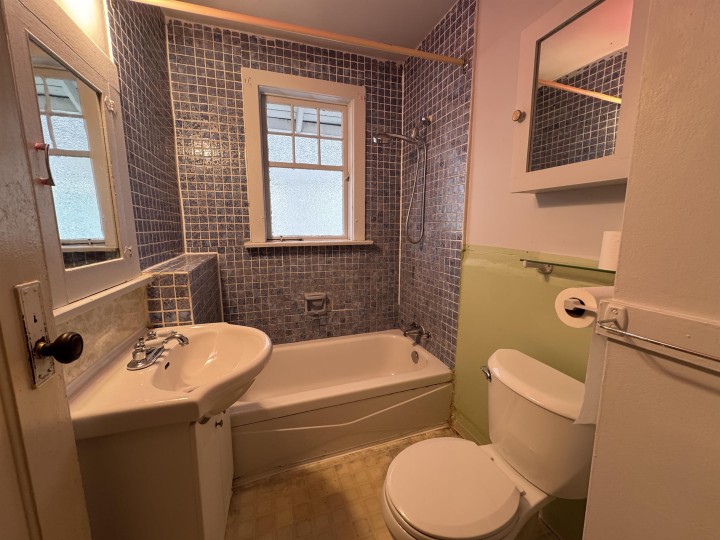 Photo 13 at 3481 W 10th Avenue, Kitsilano, Vancouver West
