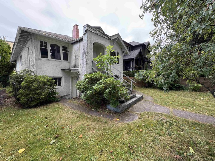 Photo 4 at 3481 W 10th Avenue, Kitsilano, Vancouver West