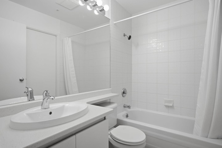 Photo 17 at 1110 - 989 Nelson Street, Vancouver West