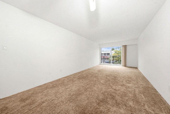 Photo 38 at 204 - 3136 Kingsway, Collingwood VE, Vancouver East