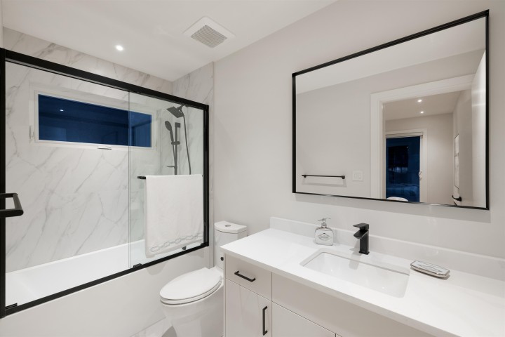 Photo 36 at 838 E 14th Street, Boulevard, North Vancouver