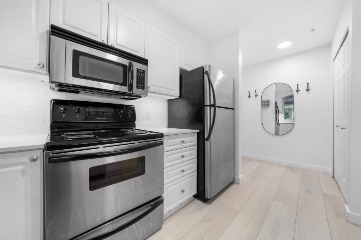 Photo 15 at 215 - 3600 Windcrest Drive, Roche Point, North Vancouver