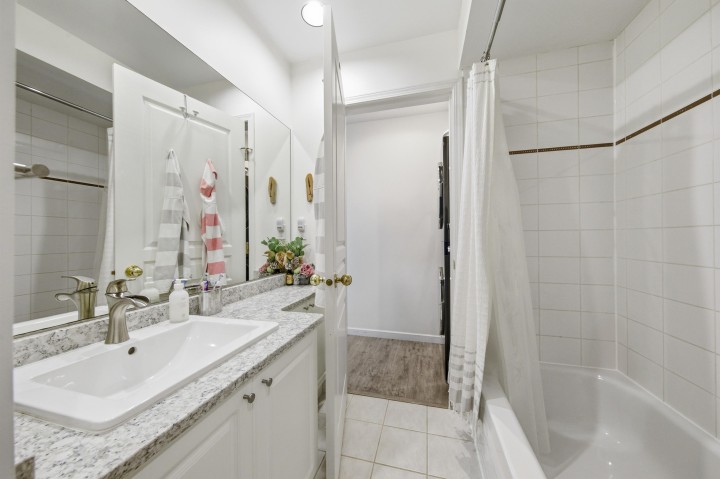 Photo 13 at 8529 Jellicoe Street, South Marine, Vancouver East