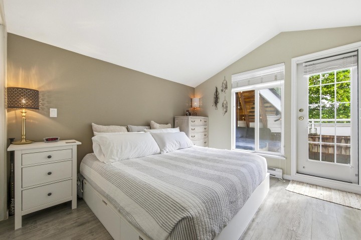 Photo 16 at 8529 Jellicoe Street, South Marine, Vancouver East
