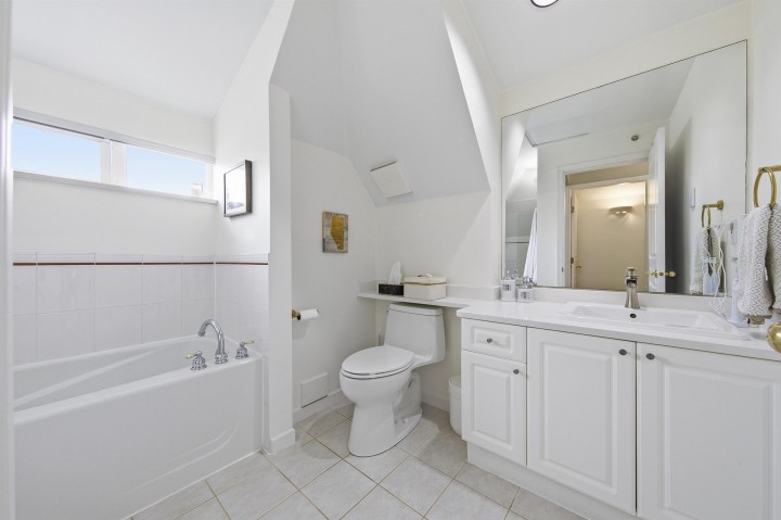 Photo 18 at 8529 Jellicoe Street, South Marine, Vancouver East