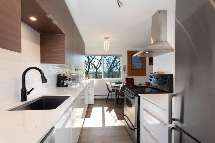 Photo 6 at 405 - 8775 Cartier Street, Marpole, Vancouver West