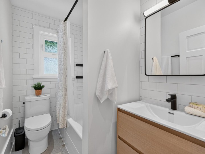 Photo 12 at 3730 Windsor Street, Vancouver East